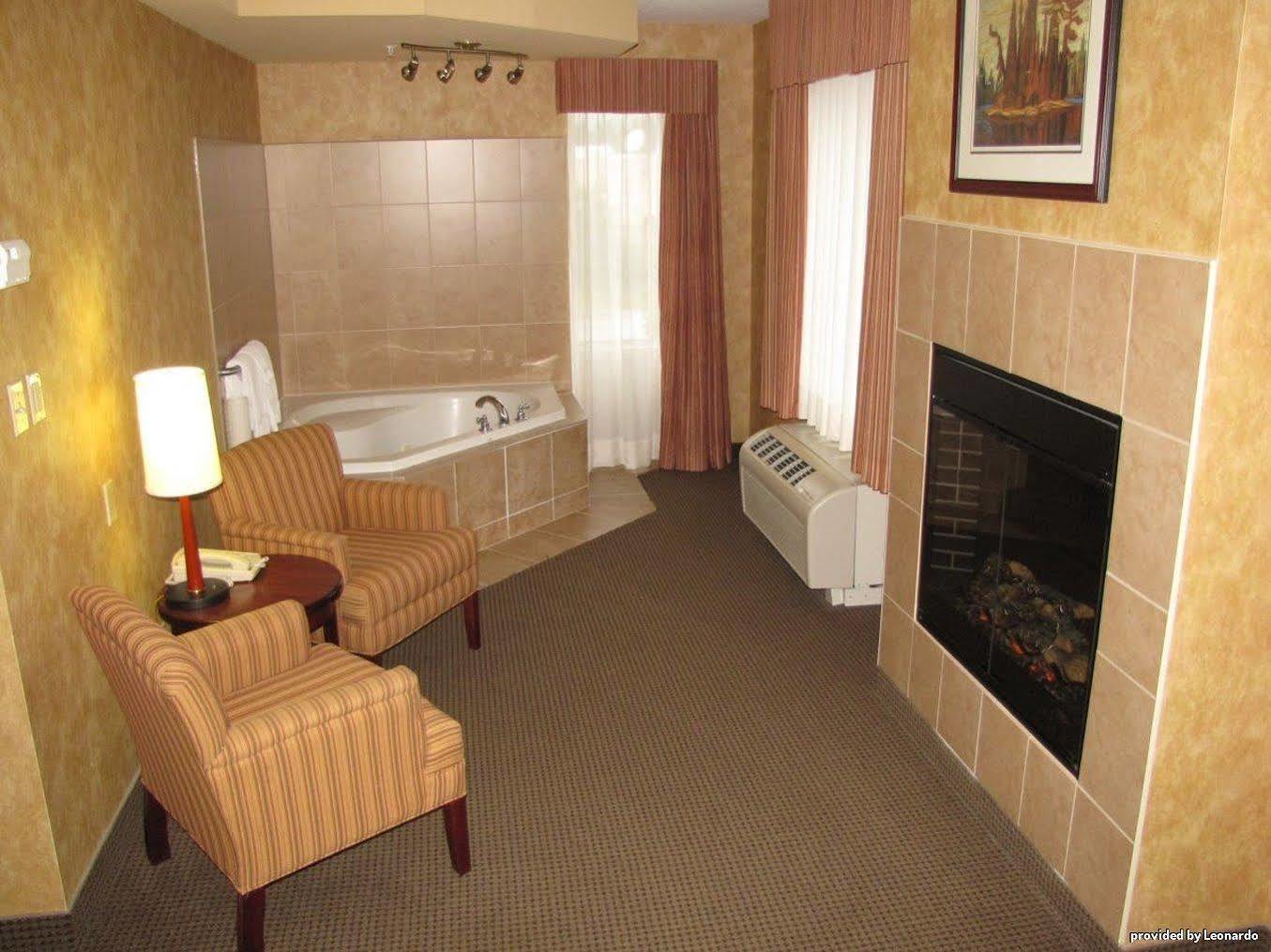 Western Muskoka Hotel 3*